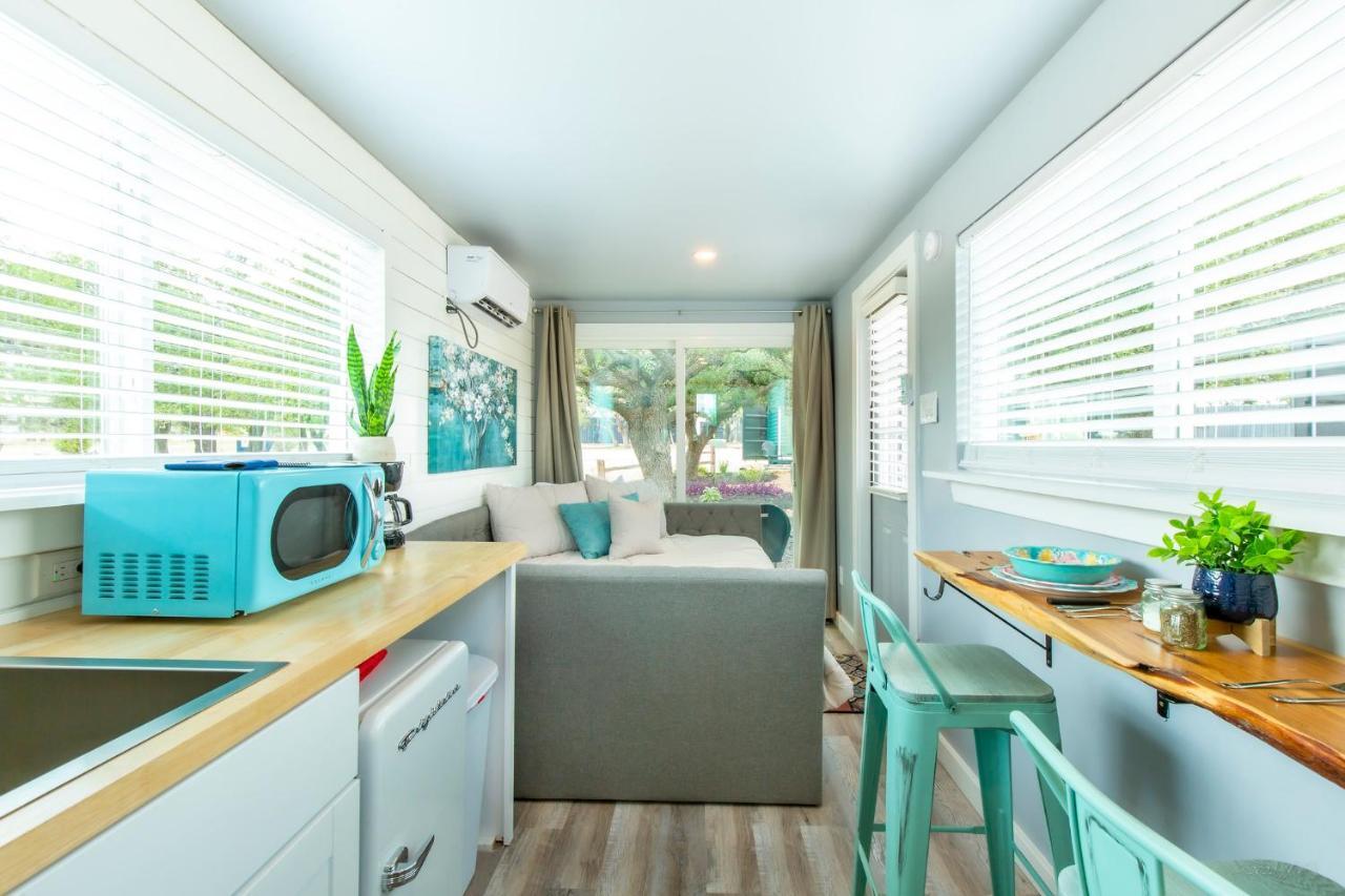 Villa The Container Retreat @ 290 Wine Trail #1 Escape To Hye, Tx Exterior foto